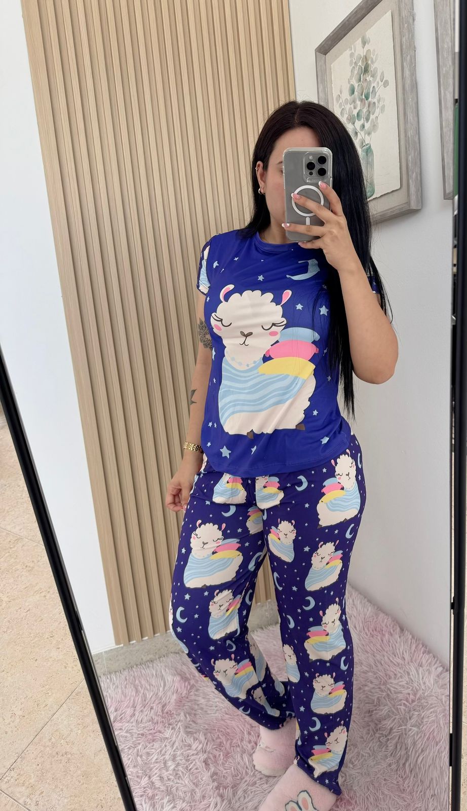 UNIQUE T-SHIRT PANTS