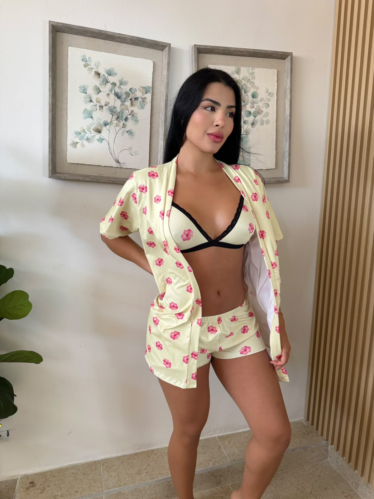 TRIO PAJAMAS WITH SEXY LIFTERS